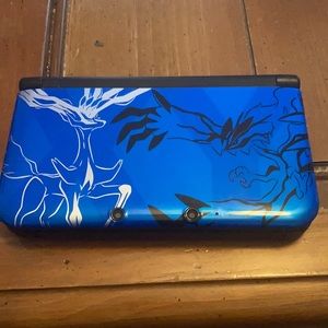 Nintendo 3DS XL Pokemon XY Limited Edition Blue US version